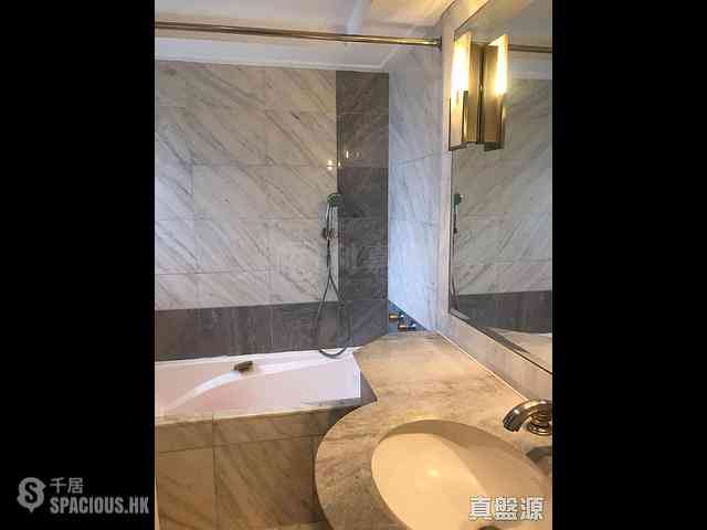 West Kowloon - The Waterfront Phase 1 06
