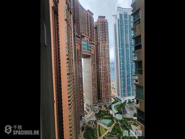 West Kowloon - The Waterfront Phase 1 Block 2 01