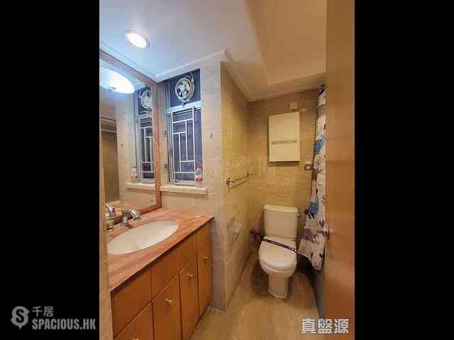 West Kowloon - The Waterfront Phase 1 Block 2 12