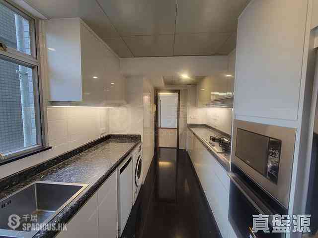 West Kowloon - The Waterfront Phase 2 Block 6 19