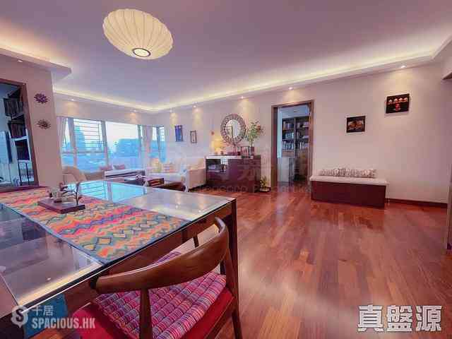 West Kowloon - The Waterfront Phase 2 Block 6 02