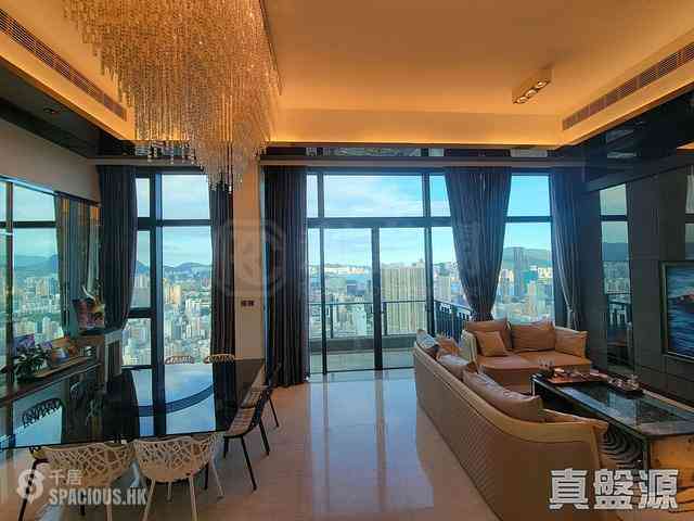 West Kowloon - The Arch Star Tower (Block 2) 01