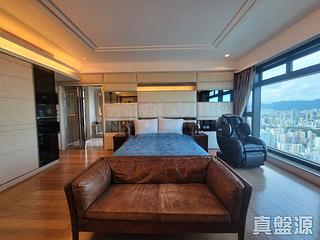 West Kowloon - The Arch Star Tower (Block 2) 07