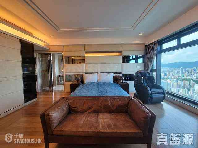 West Kowloon - The Arch Star Tower (Block 2) 07