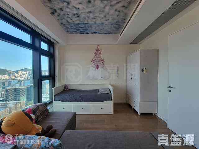 West Kowloon - The Arch Star Tower (Block 2) 18