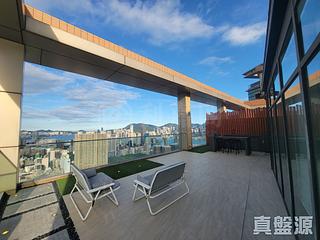West Kowloon - The Arch Star Tower (Block 2) 09