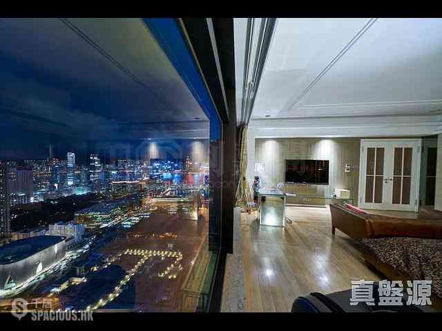 West Kowloon - The Arch Star Tower (Block 2) 12