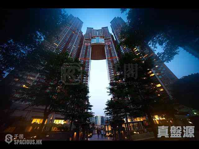 West Kowloon - The Arch Star Tower (Block 2) 24