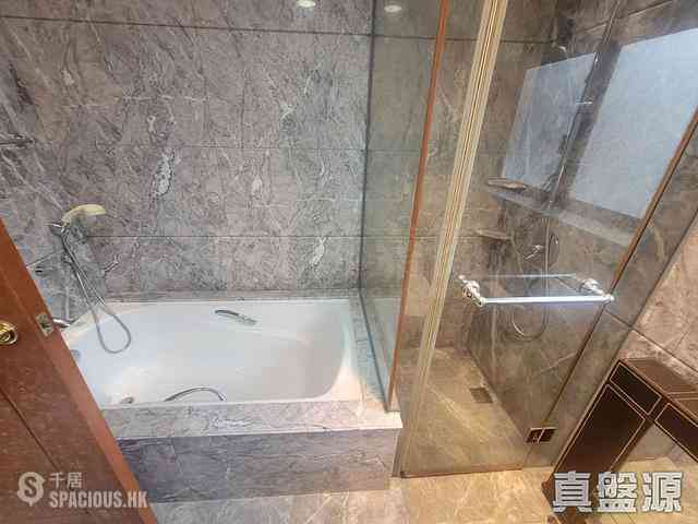 West Kowloon - The Arch Moon Tower (Block 2A) 17