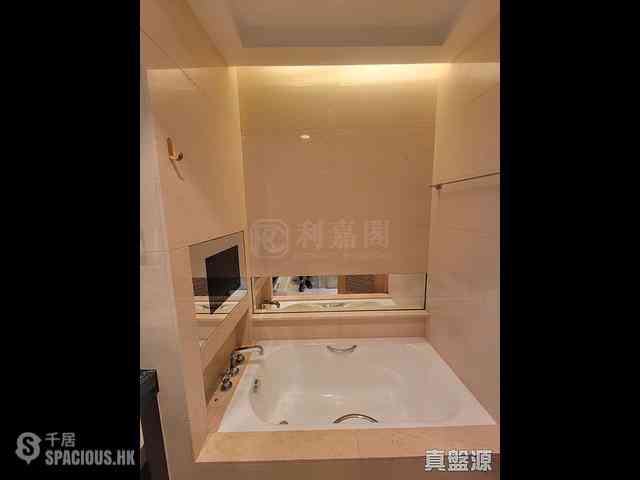 West Kowloon - The Cullinan (Tower 21 Zone 5 Star Sky) 16