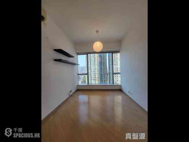 West Kowloon - The Cullinan (Tower 21 Zone 5 Star Sky) 12