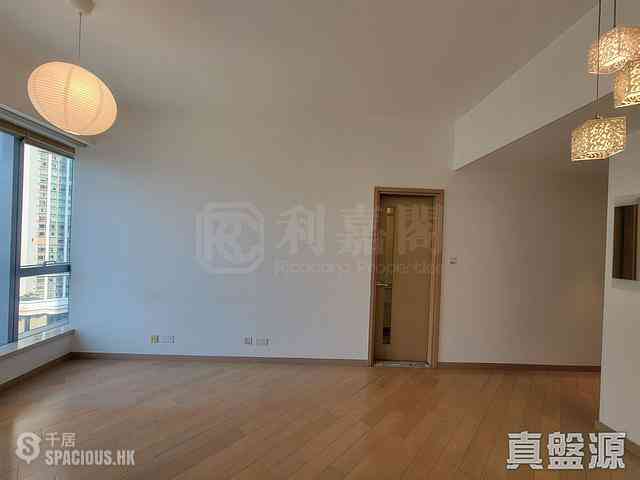 West Kowloon - The Cullinan (Tower 21 Zone 5 Star Sky) 11