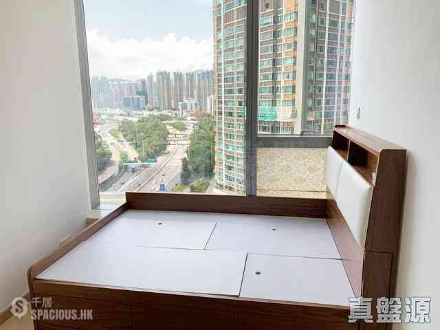 West Kowloon - The Cullinan (Tower 21 Zone 5 Star Sky) 12