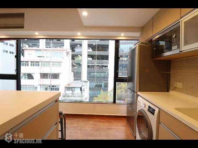 Wan Chai - Ming Yan Mansion 08