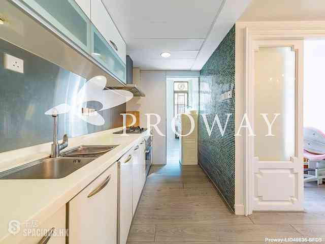 Stubbs Road - Crescent Heights 10