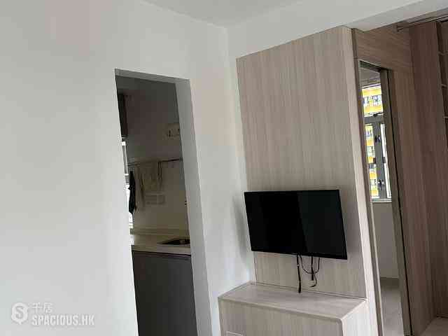 Kennedy Town - Kam Ho Court 01