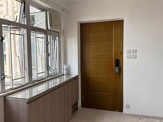 Kennedy Town - Kam Ho Court 03