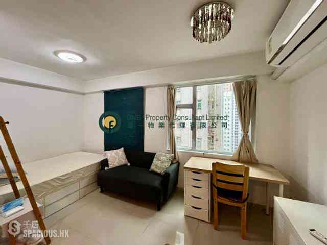 Sai Ying Pun - Fung Yu Building 01