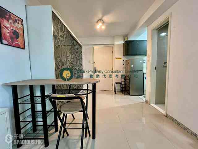 Sai Ying Pun - Fung Yu Building 03