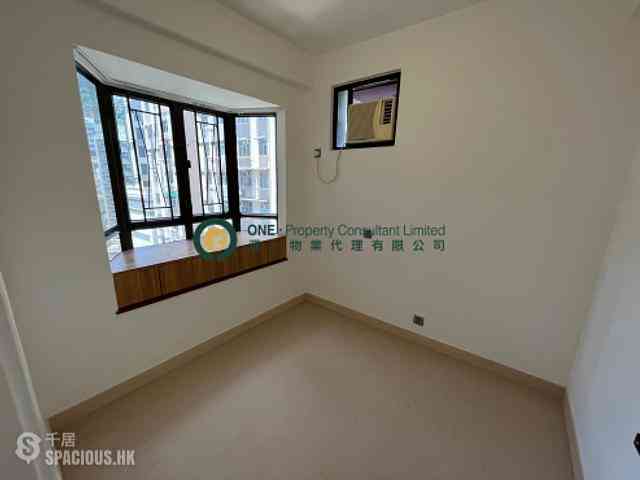 Sai Ying Pun - Kwong Fung Terrace 06