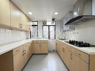 Sai Ying Pun - Wing Cheung Court 09