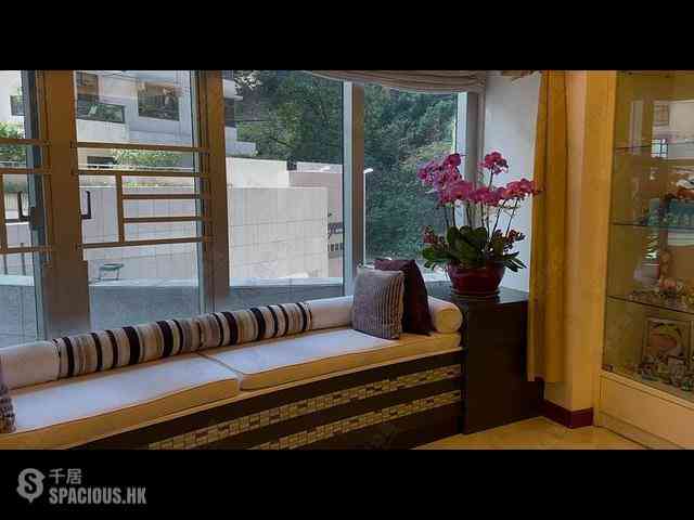 Mid Levels Central - Tregunter Tower 3 03