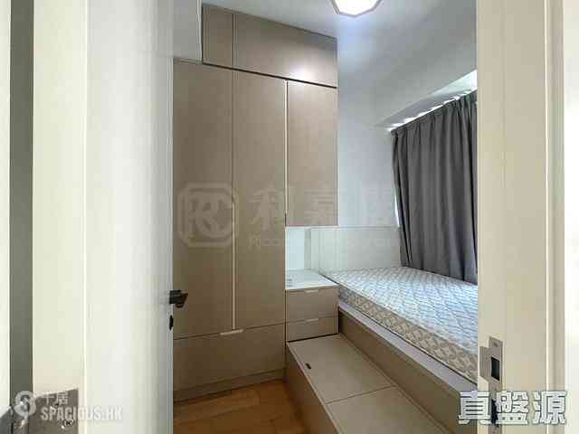 Tseung Kwan O - Savannah Block 2A 04