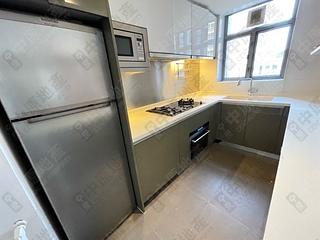 Sai Ying Pun - Island Crest Block 1 09