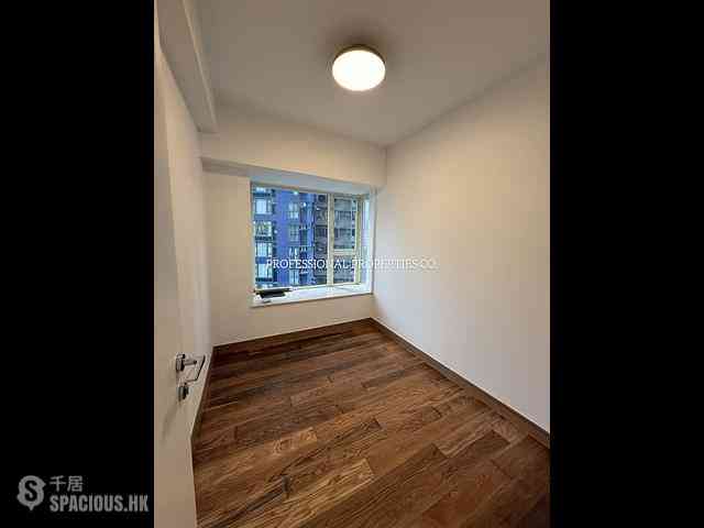 Soho - Centrestage Block 2 02