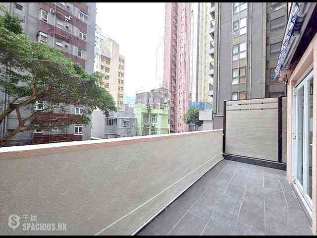 Sai Ying Pun - Wah Fai Court 01