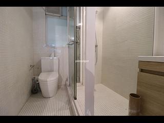 Central - 28-32, Gough Street 06