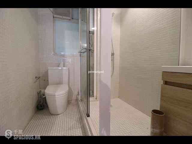 Central - 28-32, Gough Street 06