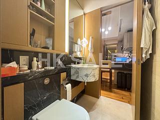 Mid Levels Central - Gramercy 06