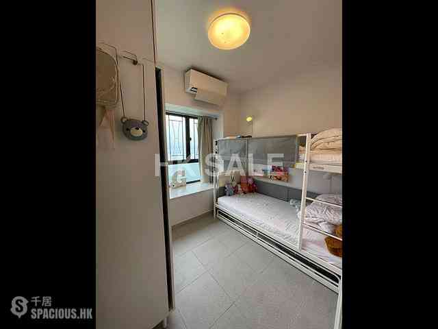 Kennedy Town - Serene Court 10