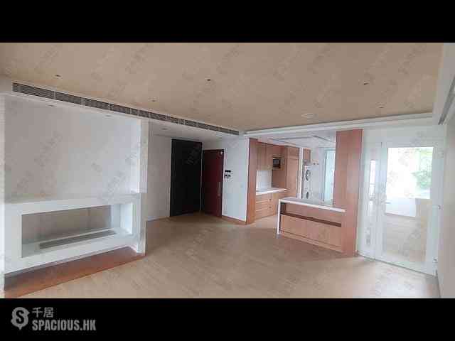 Chung Hom Kok - Hillgrove Block A 02