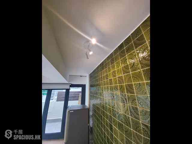 Central - 77-81, Hollywood Road 08