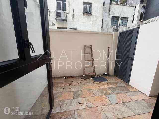 Soho - 29-31, Bridges Street 02