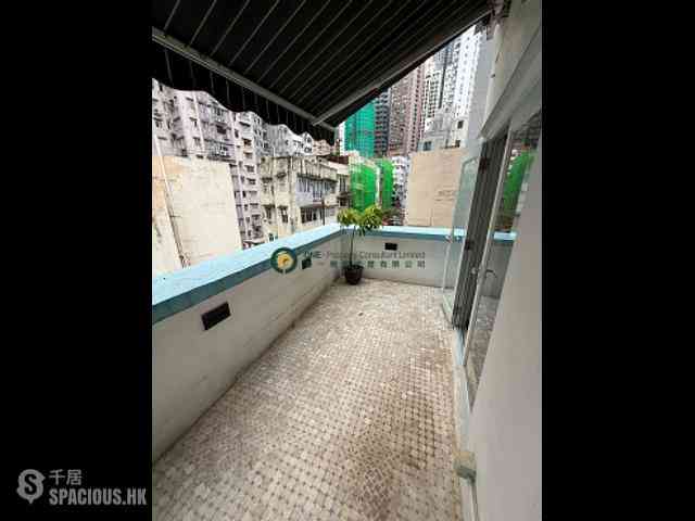 Soho - 68-70A, Hollywood Road 03