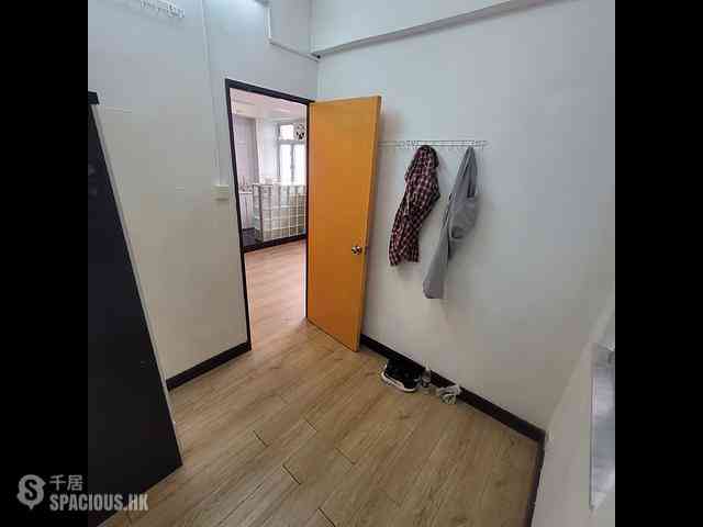 Jordan - Kam Chung Building 09