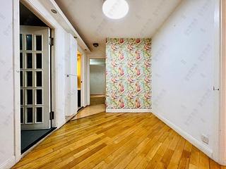 Wan Chai - Phoenix Court Block 3 06