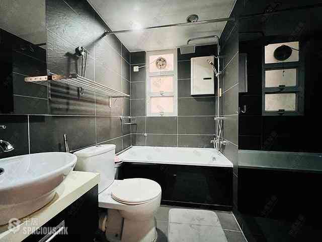 Wan Chai - Phoenix Court Block 3 07