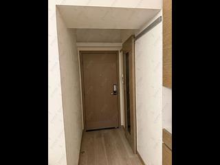 Mid Levels Central - Robinson Heights Block 1 04