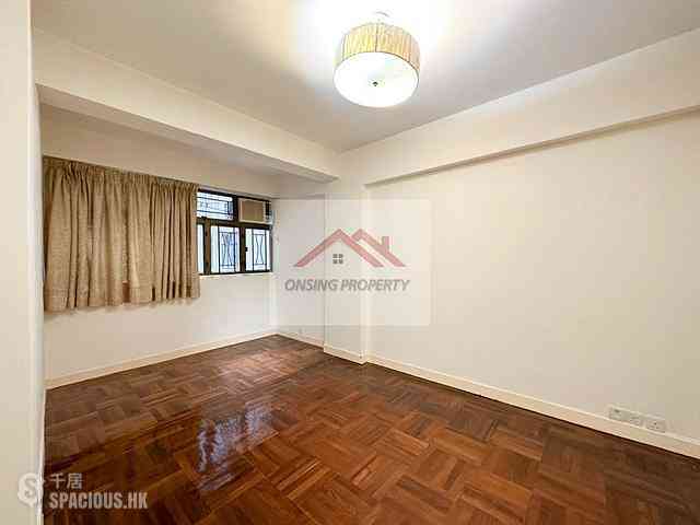Mid Levels West - Hing Wah Mansions 06