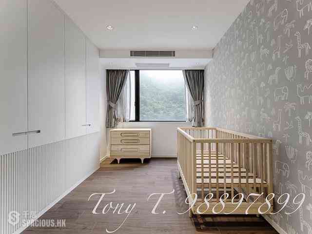 Mid Levels Central - May Tower Block 1 13