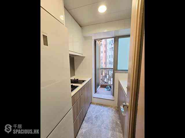 Causeway Bay - Diva 10
