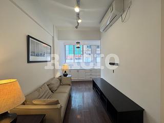 Poho - 170-172, Hollywood Road 02