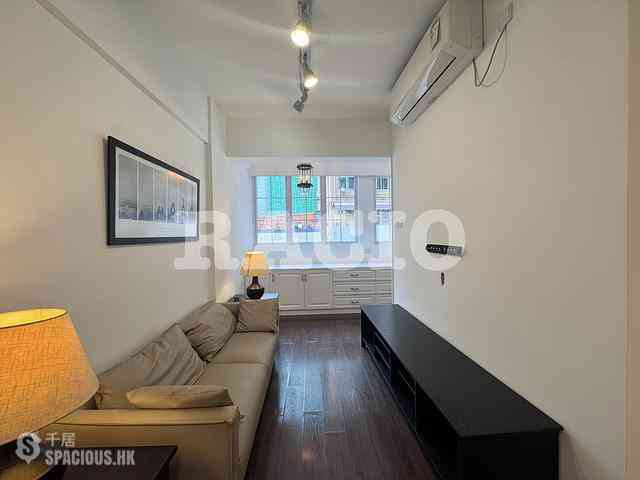 Poho - 170-172, Hollywood Road 02