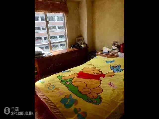 Wan Chai - Phoenix Court Block 5 07
