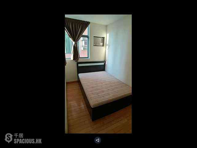 Sheung Wan - Queen's Terrace Block 1 02