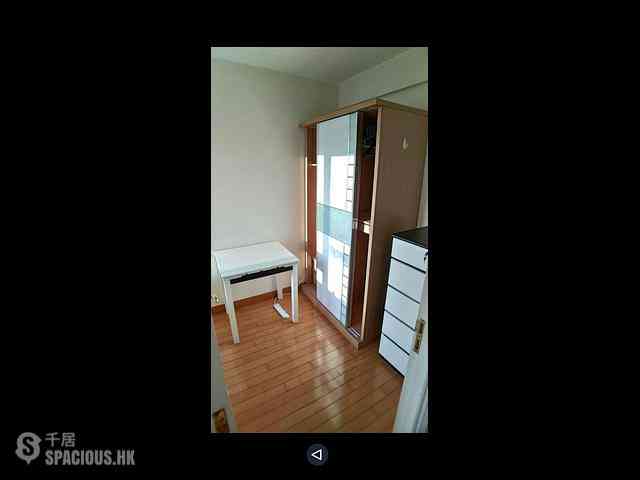 Sheung Wan - Queen's Terrace Block 1 03